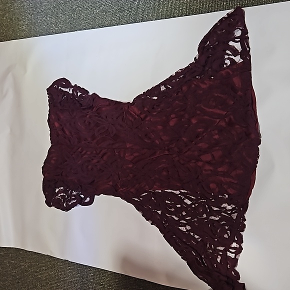 Maroon Lace ruffle dress - Picture 2 of 2